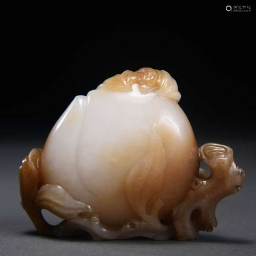 A Carved White Jade Fu&Shou Peach-Shaped Ornament