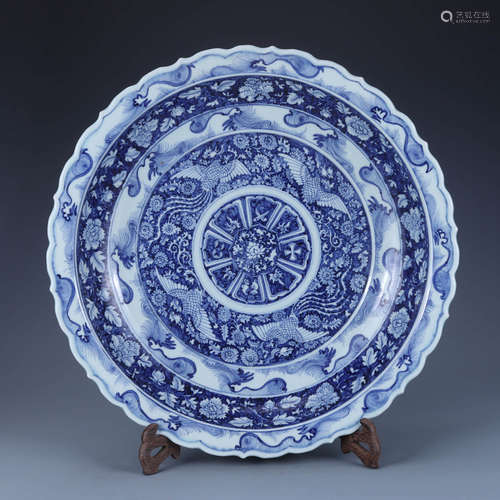 A Blue And White Phoenix Lobed Plate