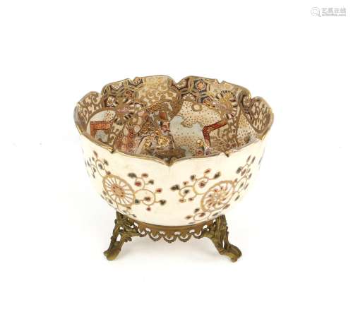 Japanese Satsuma bowl, the interior decorated with figures, ...