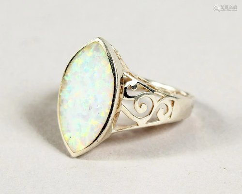 A SILVER OPAL RING