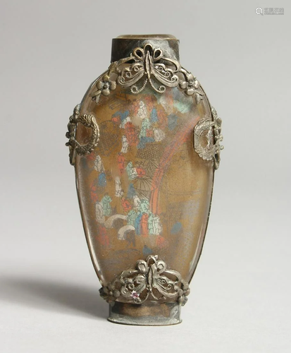 A REVERSE-PAINTED SNUFF BOTTLE with filigree butterfly