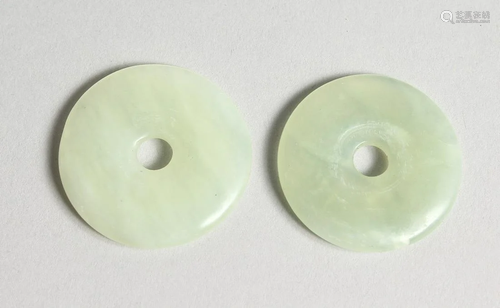 A SMALL PAIR OF PLAIN CIRCULAR ROUNDELS1.25ins diameter