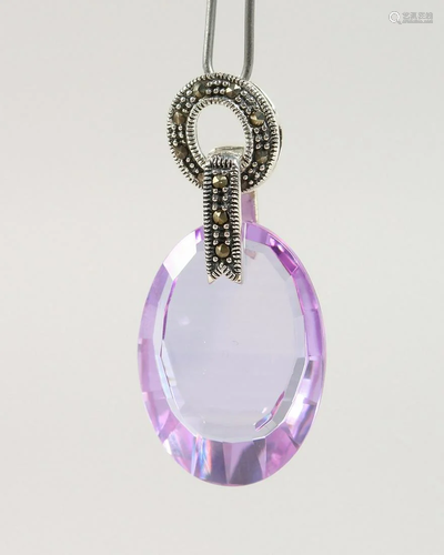 AN AMETHYST AND MARCASITE PENDANT