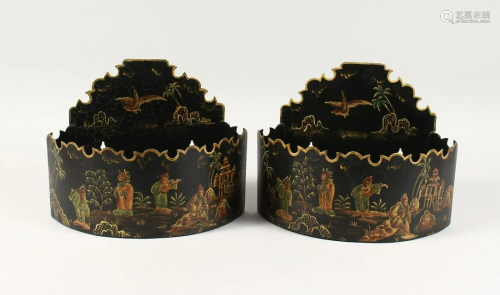A PAIR OF TOLE WARE CHINESE DESIGN WALL POCKETS