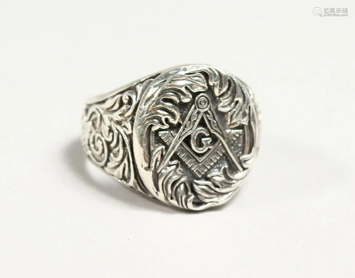 A SILVER MASONIC RING