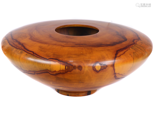 A Hawaiian Koa wood turned vessel