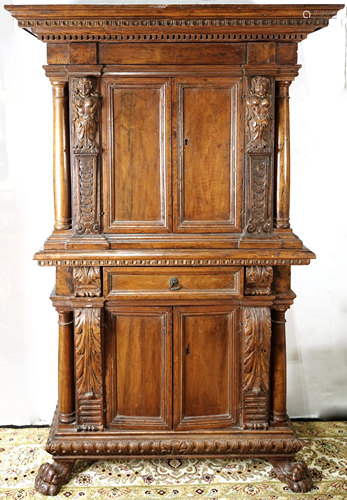 An Italian commodino circa 1750 having dentil moulding