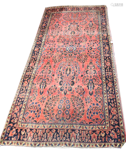 A Persian Sarouk carpet, 4'1