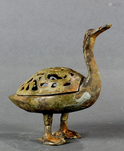 Western Han style bronze bird-form incense burner