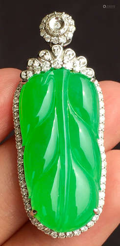 ICY GREEN JADEITE LEAF PENDANT