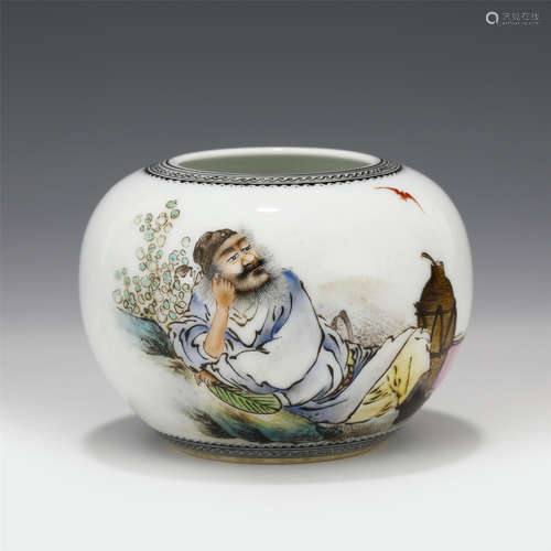 A CHINESE FAMILLE ROSE PORCELAIN BRUSH WASHER WITH FIGURE MO...