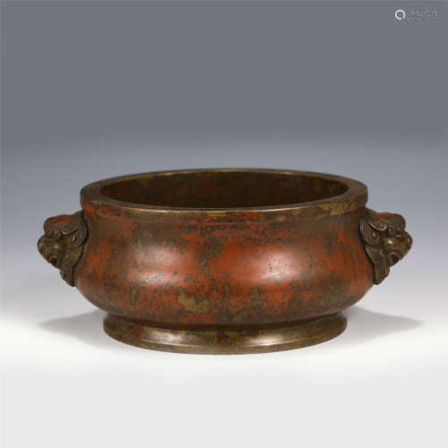 A CHINESE BRONZE DOUBLE FOO-DOG HANDLE INCENSE BURNER/QING D...