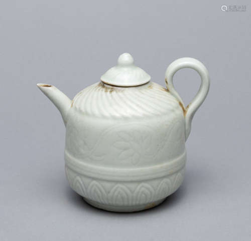 Chinese Hutian Type Porcelain Tea Pot