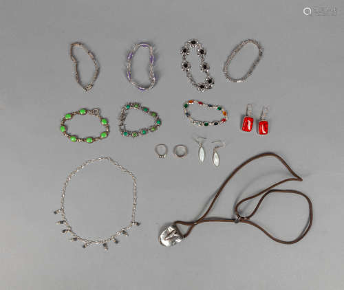 Collection of Designed Sterling Silver Jewelries