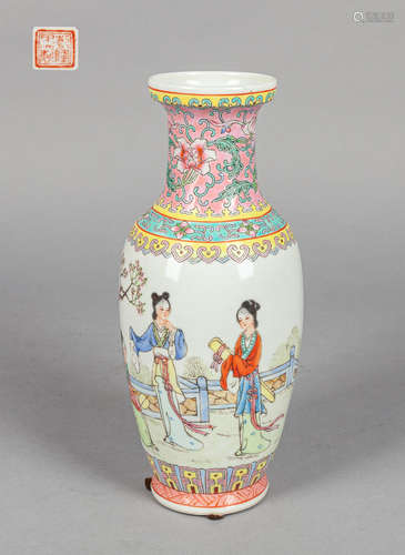 Chinese Export Famille Rose Porcelain Vase