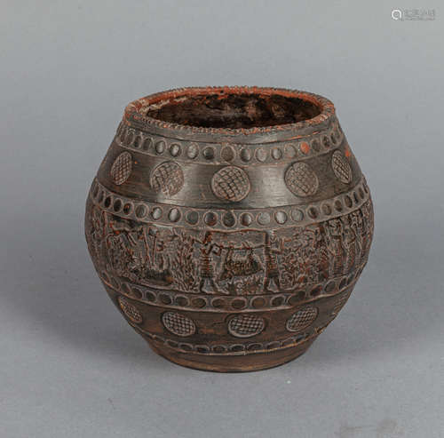 Designed Greece Carved Pottery Pot