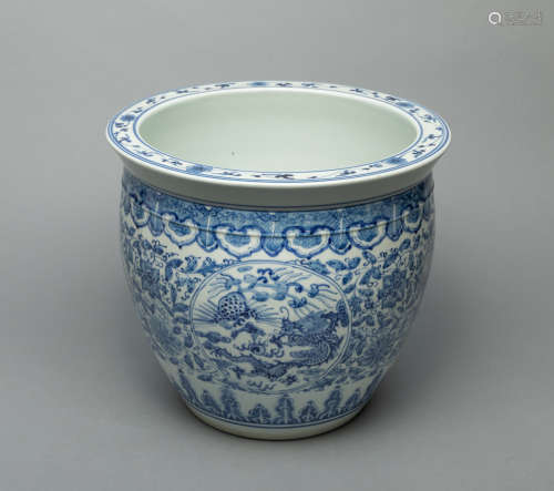 Large Chinese Blue White Porcelain Pot