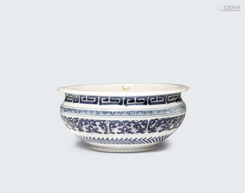 A BLUE AND WHITE 'KUIFENG' INCENSE BURNER Late Qing dynasty