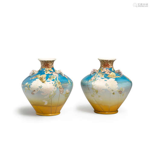 A pair of glazed studio ceramic jars Taisho (1912-1926) era,...