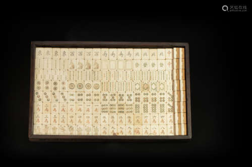 A set of Mahjong from Qing