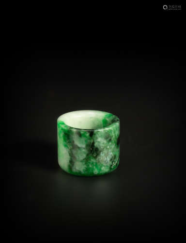 Green jade ring from Qing