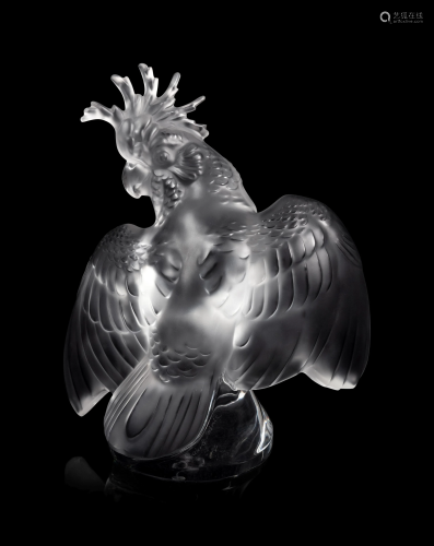 A Lalique Cacatoes Sculpture