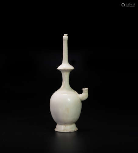 Ding Kiln buddhism vase from Song