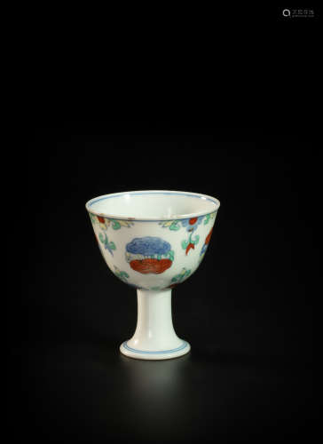 Clashingcolor cup from Ming