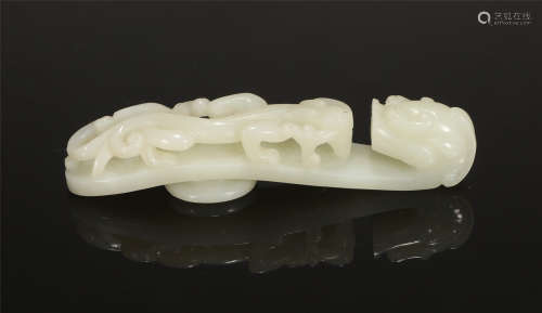 Carved White Jade Belt-hook Qing Style