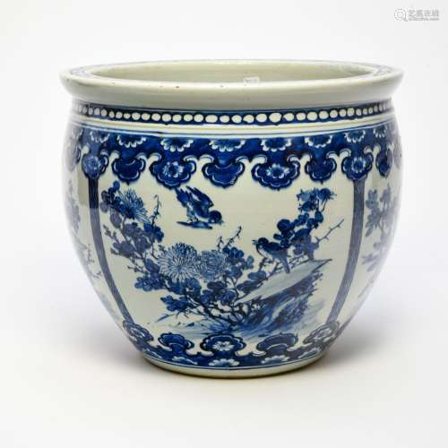 Cache-potCHINE - VERS 1900En porcelaine décorée en bleu sous...