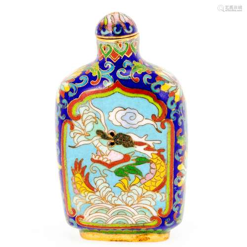 Snuffbottle China, Anfang 20. Jahrhundert. Cloisonné. H. mit...