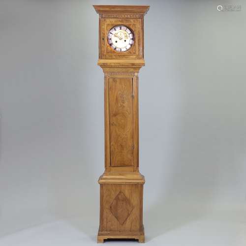 Standuhr 18. Jh. Esche. 226 x 46 x 34 cm. Schlag auf Glocke....