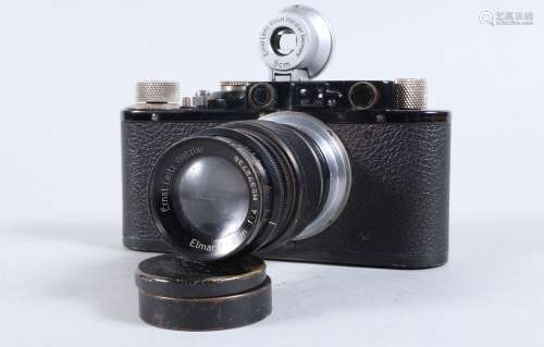 A Black Leitz Wetzlar Leica II Camera, serial no 106939, 193...