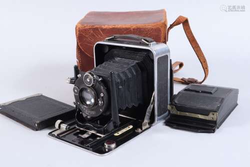 A Kern Aarau Bigou Camera, serial no on shutter 675569, 1925...