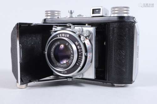 A Welta Welti I Camera, shutter working, body VG, with Carl ...