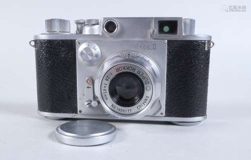 A Minolta 35 Model II Rangefinder Camera, serial no 38136, s...