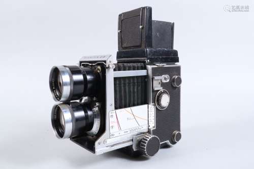 A Mamiya C3 Professional TLR Camera, body F, some wear to ed...