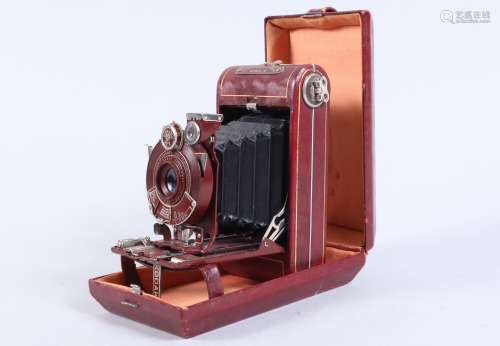 A Kodak Vanity Series III Vest Pocket Camera, red, shutter w...