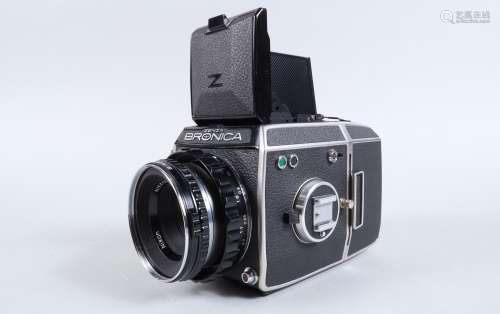 A Zenza Bronica EC Camera, chrome, serial no CB 305686, batt...