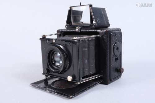 An Erniman 1920 Minatur Klapp Folding Strut Camera, serial n...