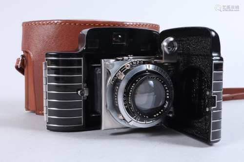 A Kodak Bantam Special Rangefinder Camera, shutter working, ...
