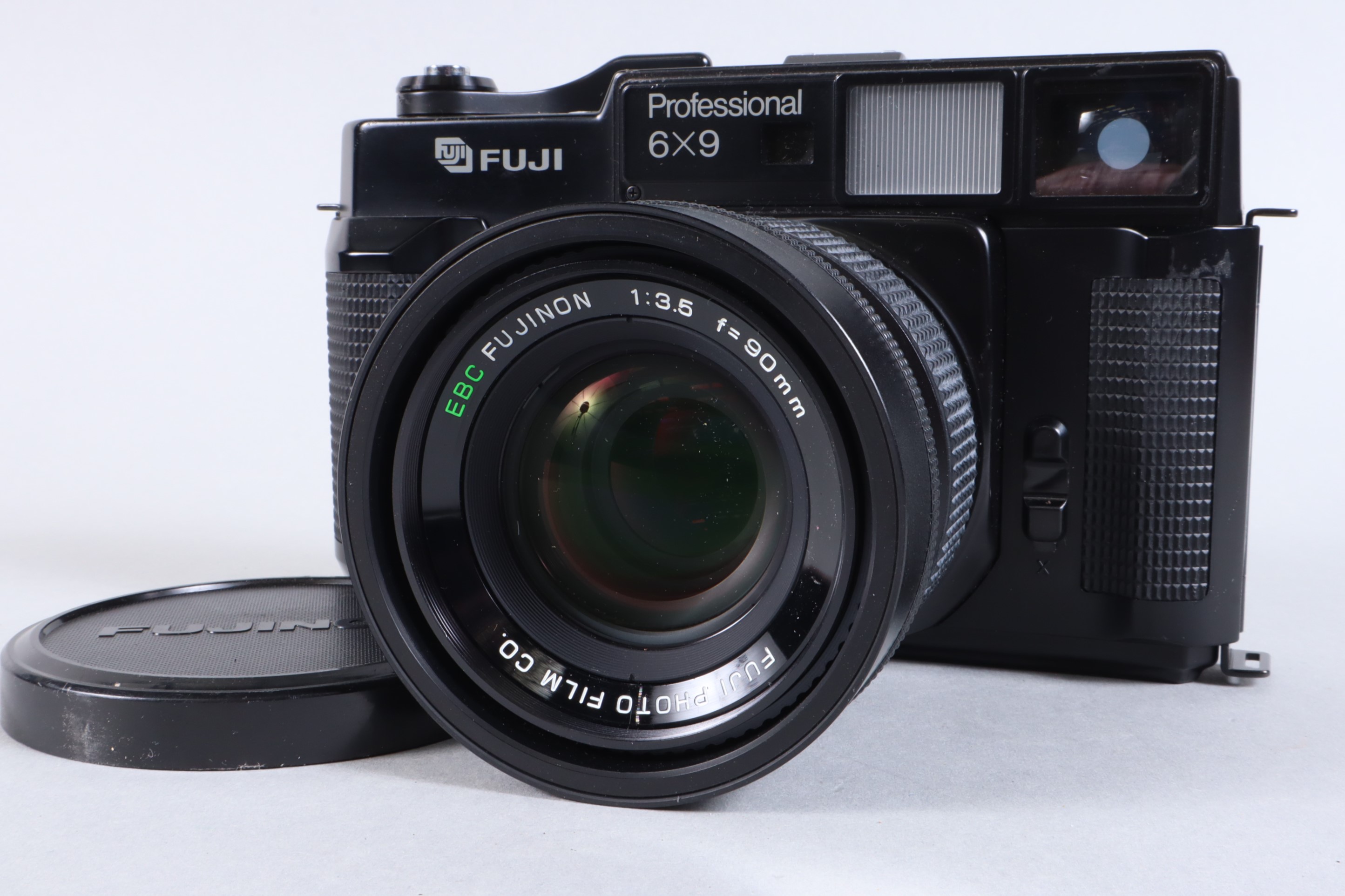 A Fuji Professional 6x9 GW690 II Camera, serial no, 6050183