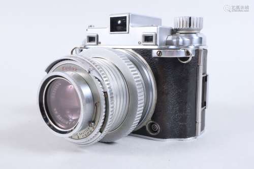 A Kodak Medallist II Camera, serial no 40557, shutter sluggi...