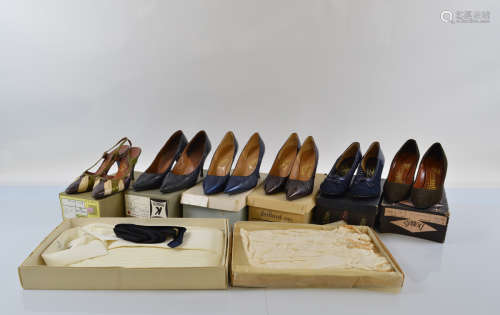 Six pairs of vintage lady's London and Norwich made leather ...