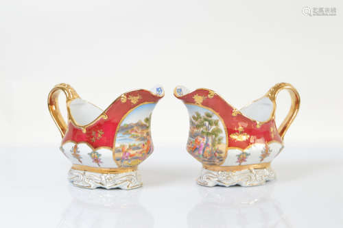 A pair of contemporary Chinese porcelain decorative sauce bo...