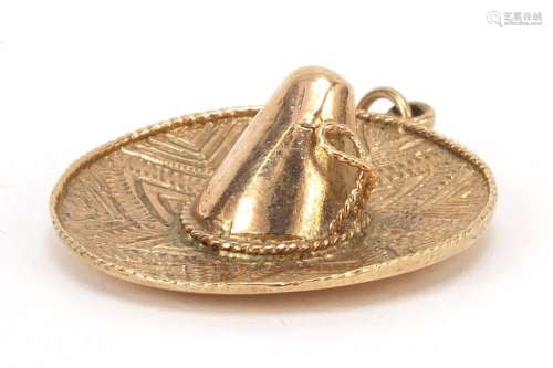 9ct gold sombrero hat pendant, 2.8cm in diameter, 7.0g