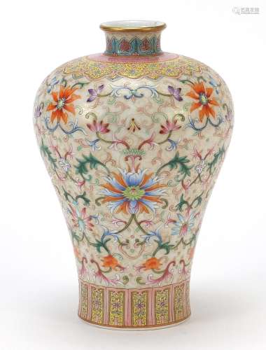 Chinese porcelain Meiping vase finely hand painted with flow...