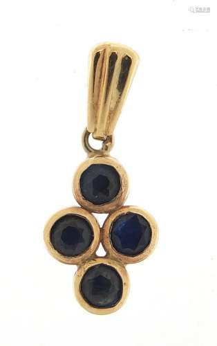 9ct gold sapphire cluster pendant, 1.9cm high, 0.7g