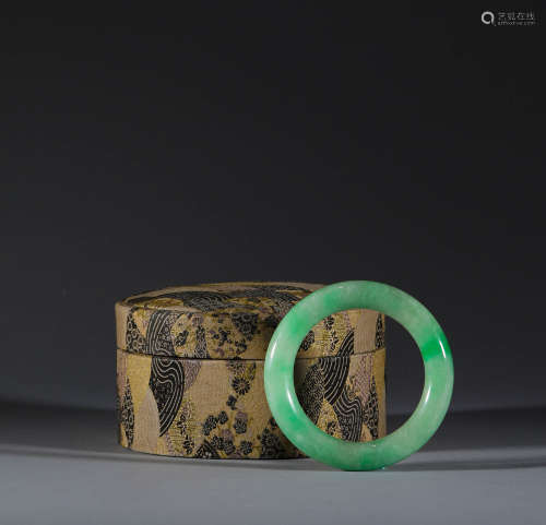 Jade bracelet of Qing Dynasty