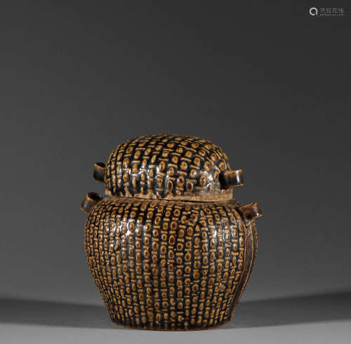 Glazed jar with sauce in Song Dynasty